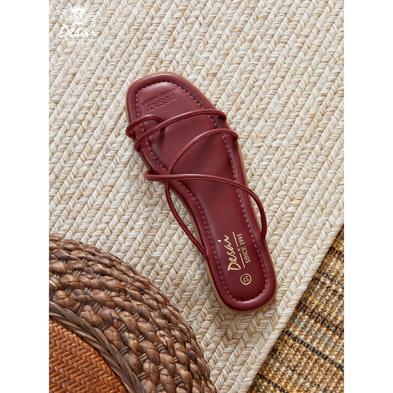 Women’s Cross-Strap Flat Sandals – Lightweight and Comfortable Slide Shoes
