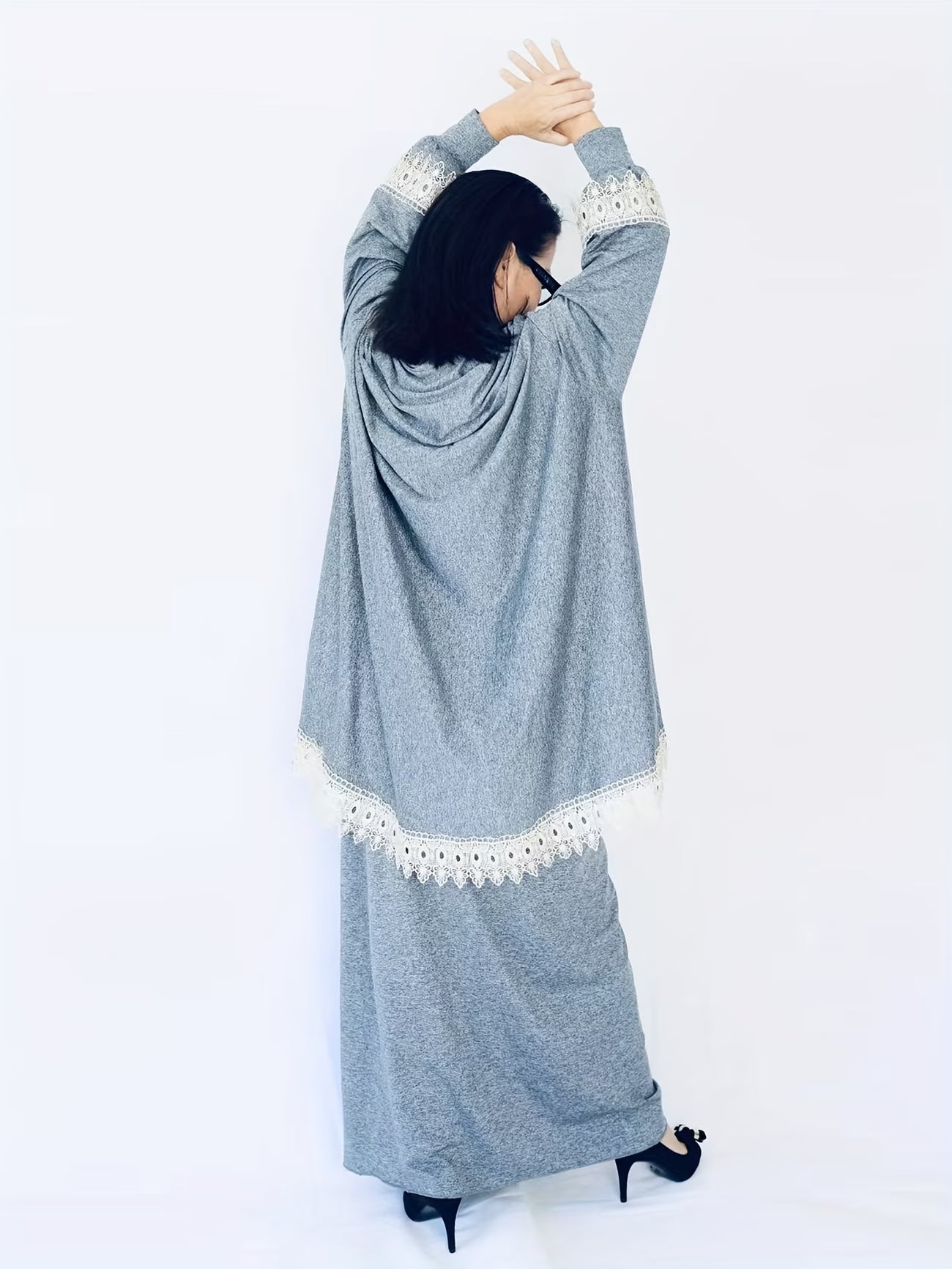 Women’s Soft 2-Piece Lace Prayer Robe Set – Comfortable Elastic Modest Wear