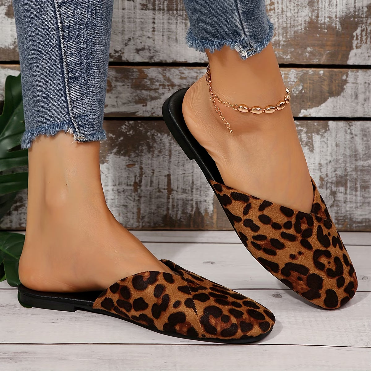 Women’s Leopard Print Slip-On Shoes – Cushioned Flat Sandals with TPR Sole
