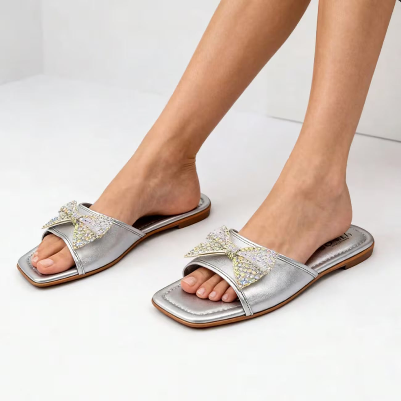 Women’s Rhinestone Bow Square-Toe Slide Sandals – Cushioned Flat Summer Shoes
