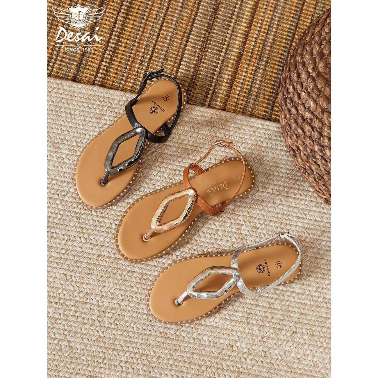 Women’s Summer Square-Toe Flat Flip-Flops – Solid-Color Beach Sandals