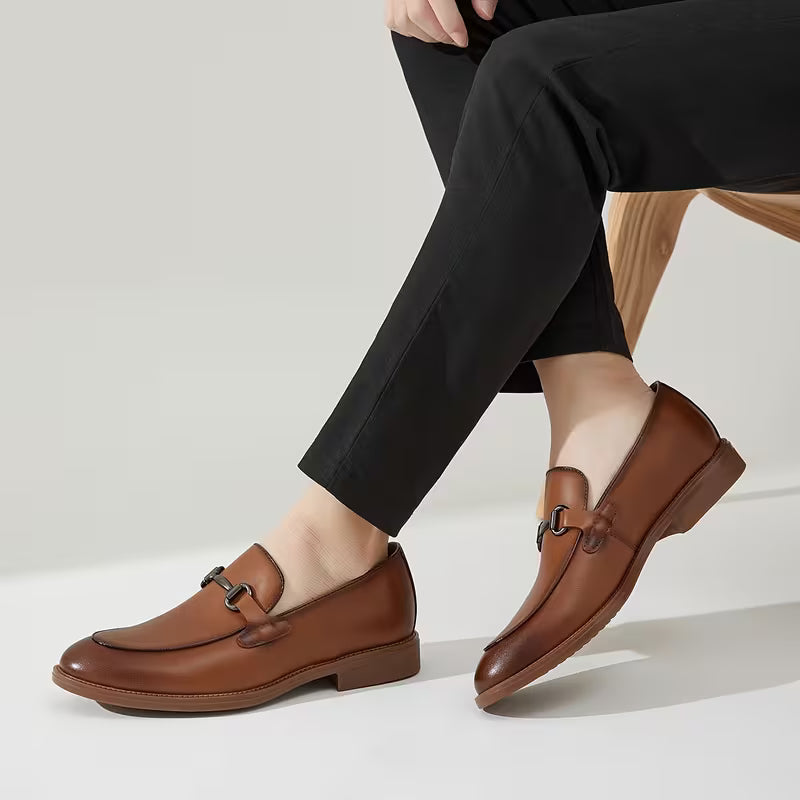 Men's Classic Oxford Formal Shoes with Golden Buckle – Light Brown & Black