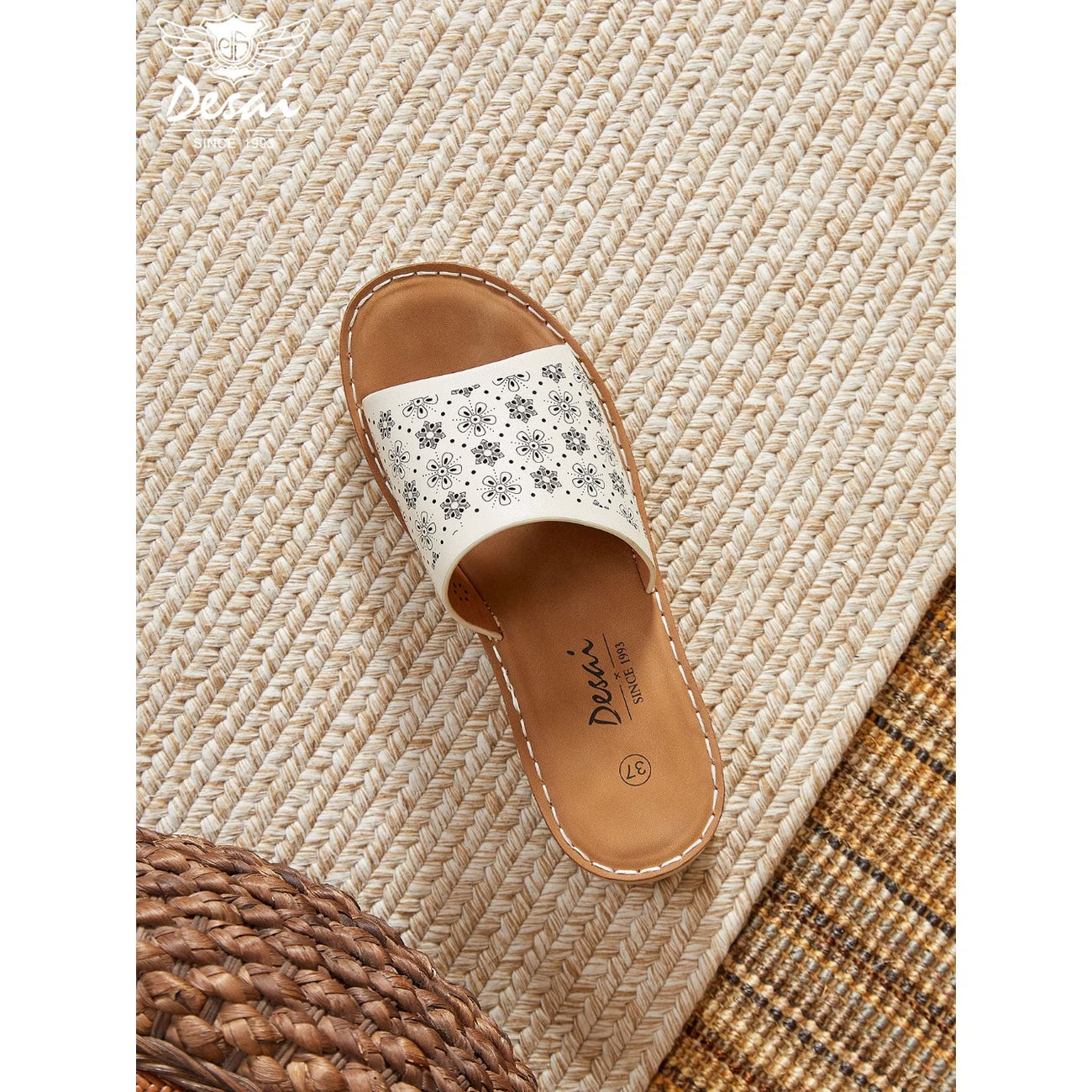 Women’s Floral Print Flat Sandals – Lightweight Breathable Summer Shoes